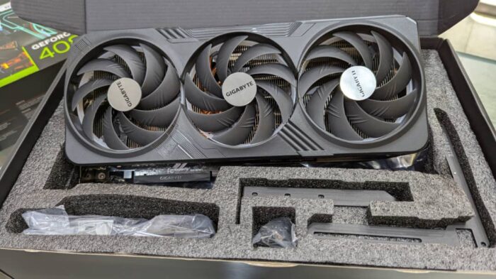 GIGABYTE RTX 4080 SUPER GAMING OC 16GO – Image 5